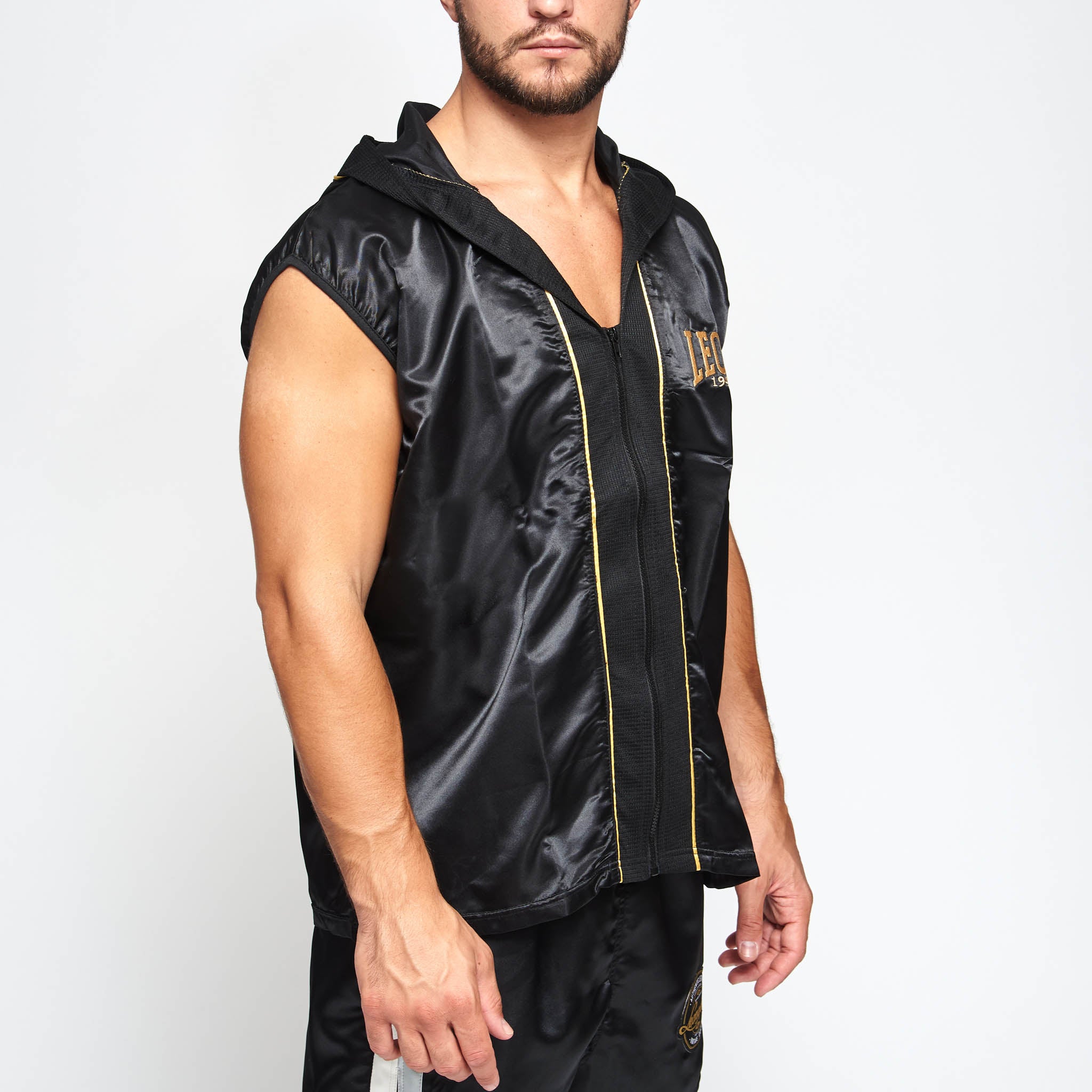 PREMIUM SLEEVELESS BOXING GOWN