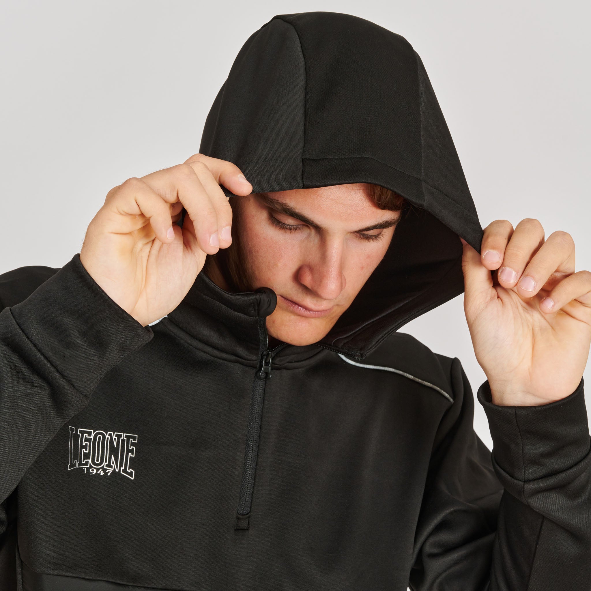 OUTLINE HOODED SWEATSHIRT
