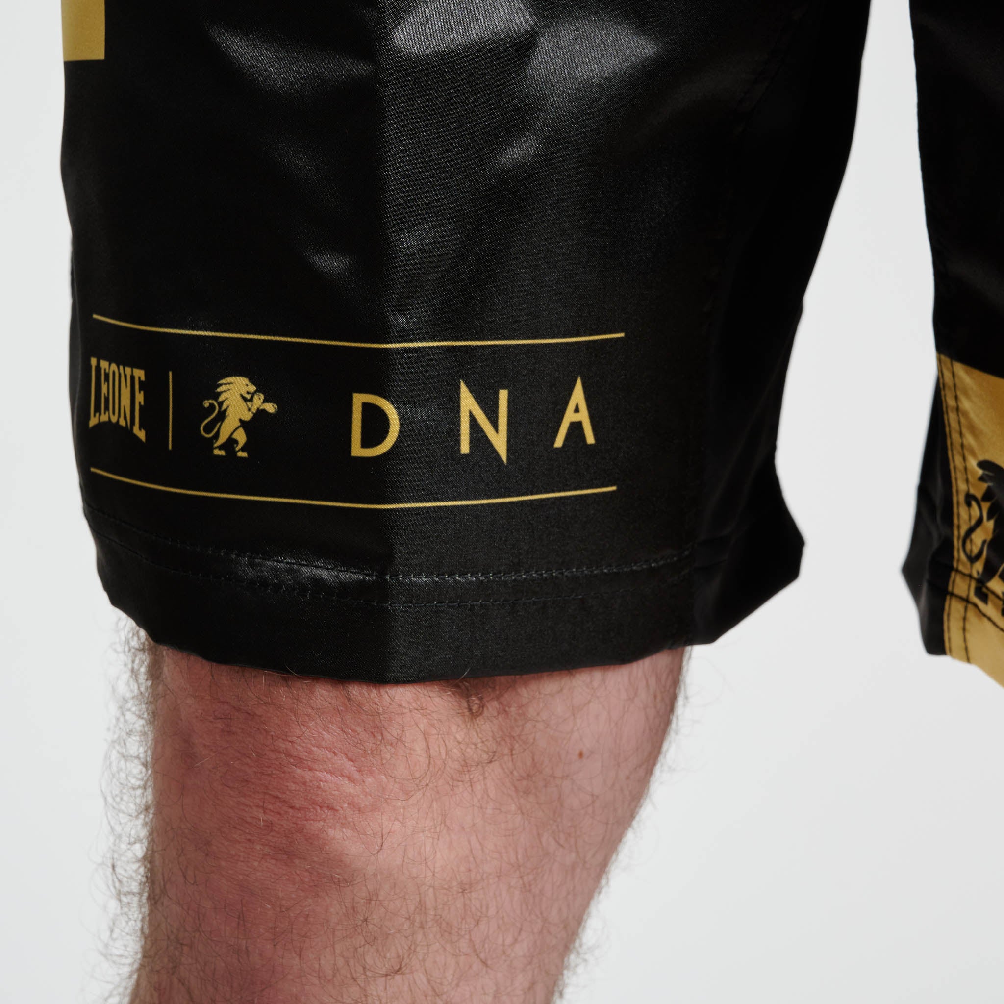MMA SHORTS DNA