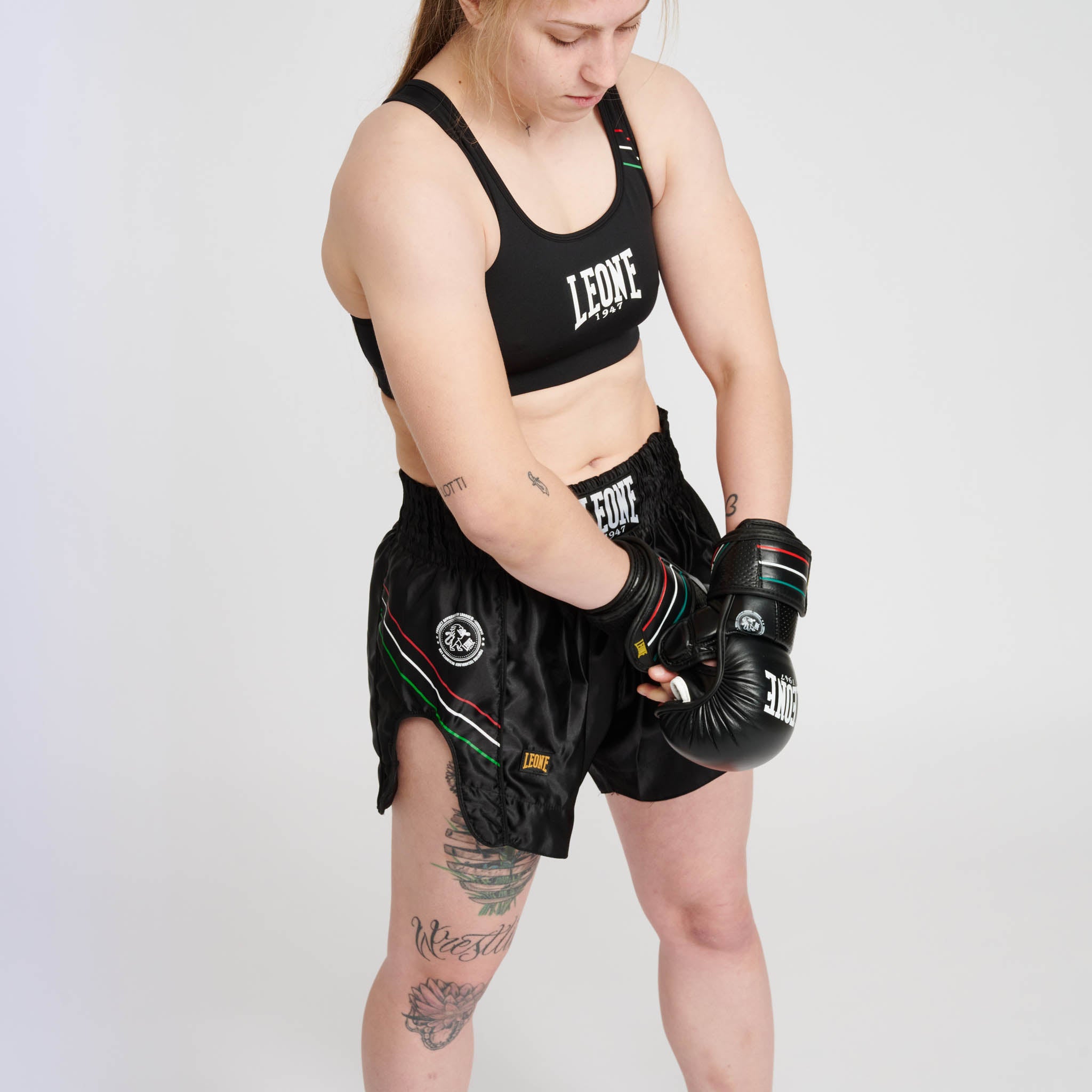 FLAG KICK-THAI SHORTS