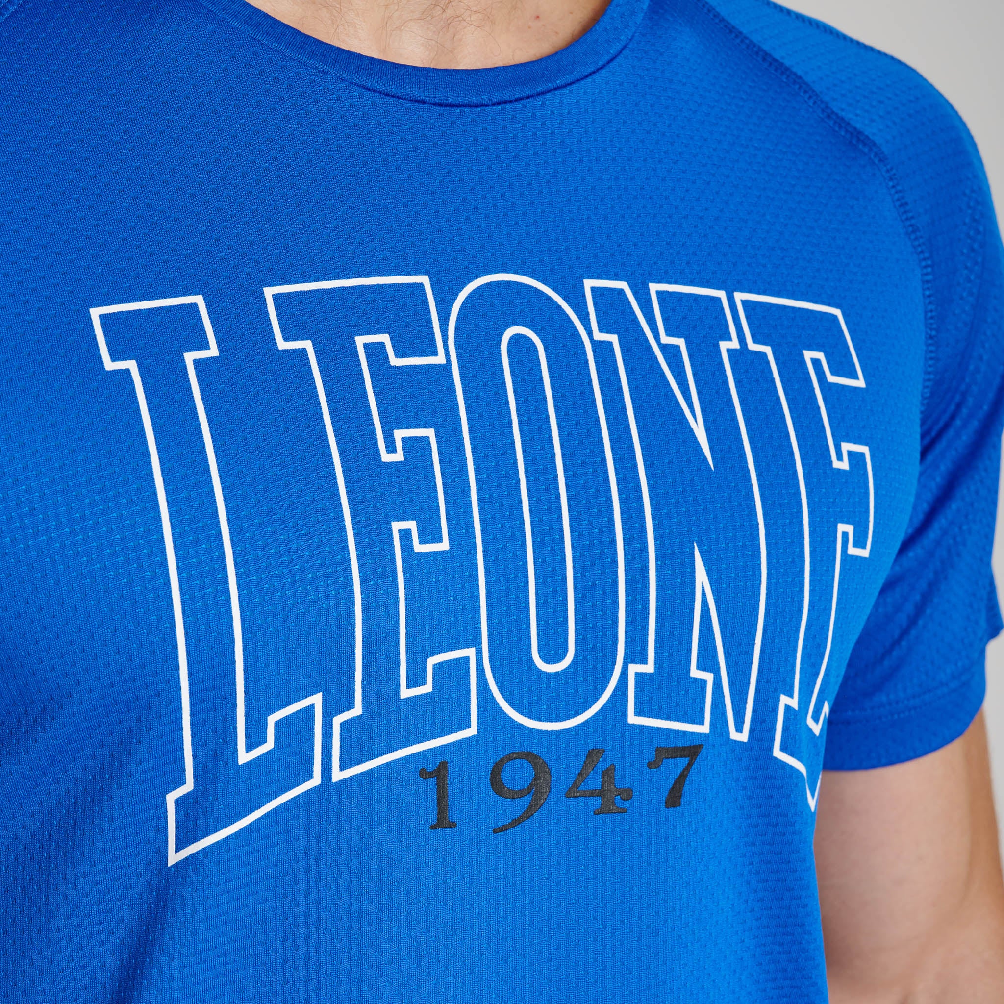 ICONIC T- SHIRT