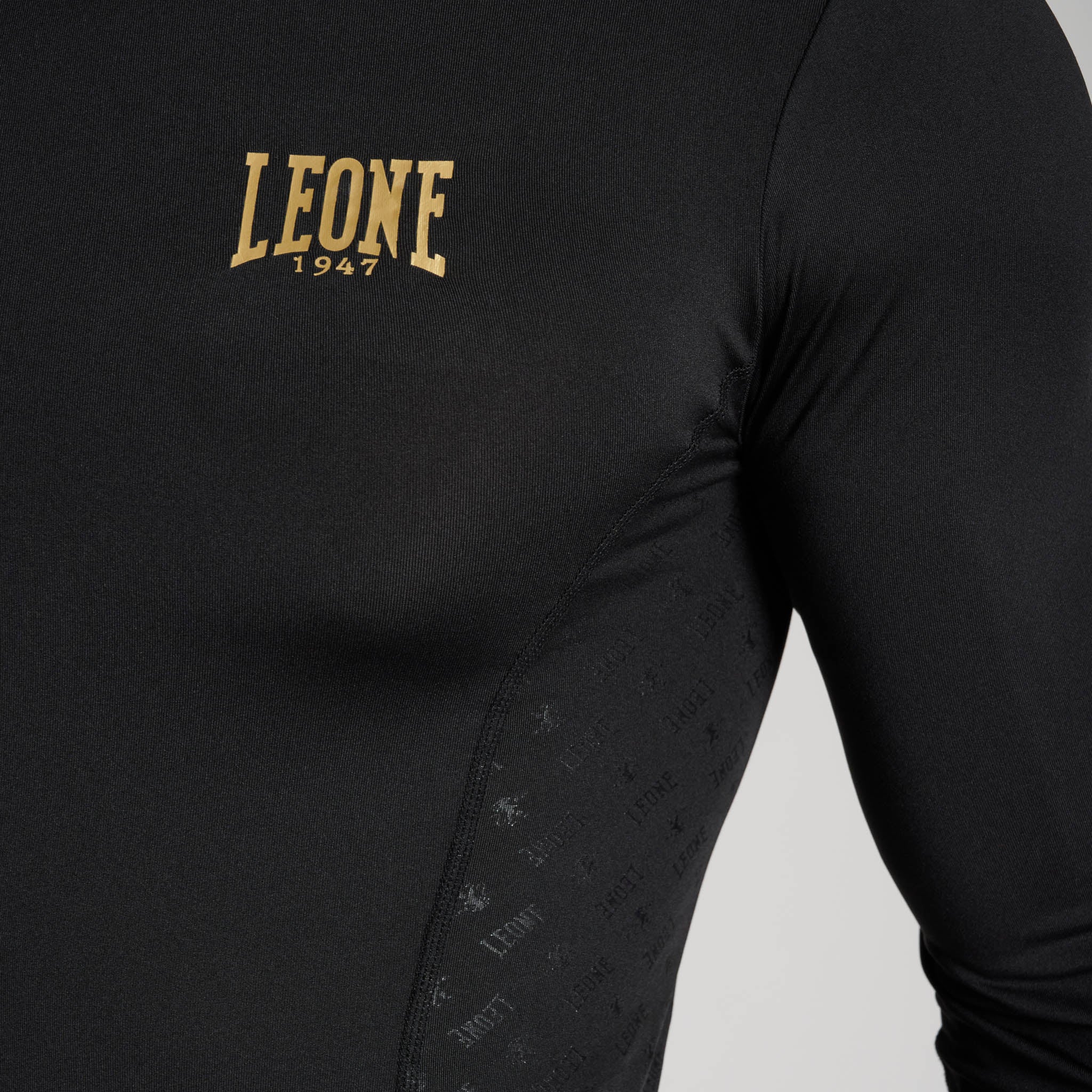 DNA COMPRESSION LONGSLEEVED T SHIRT