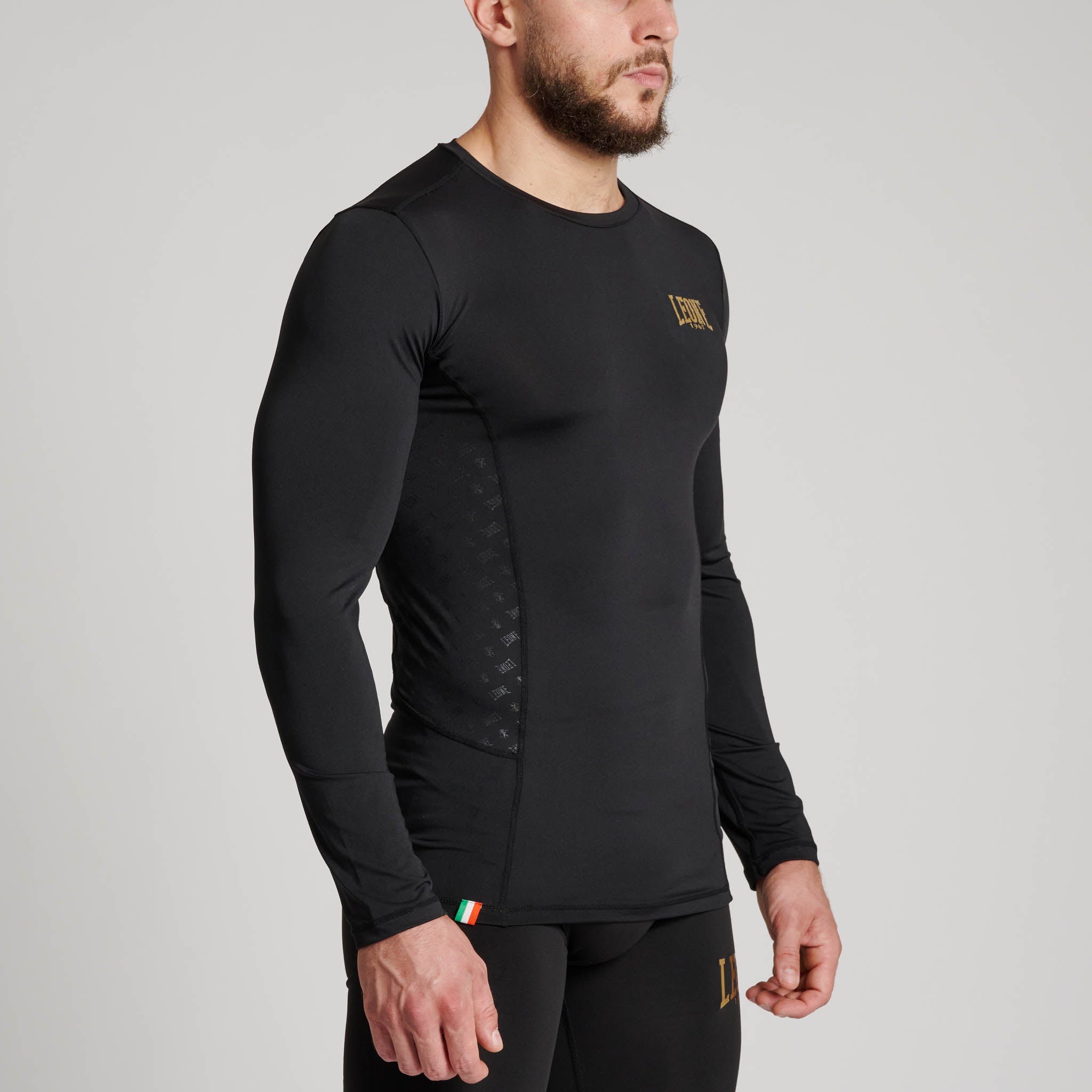 DNA COMPRESSION LONGSLEEVED T SHIRT
