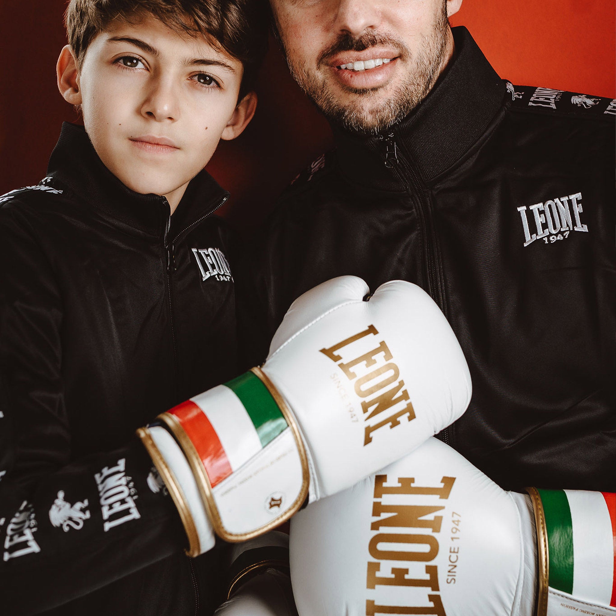 ITALY 47 BOXING GLOVES