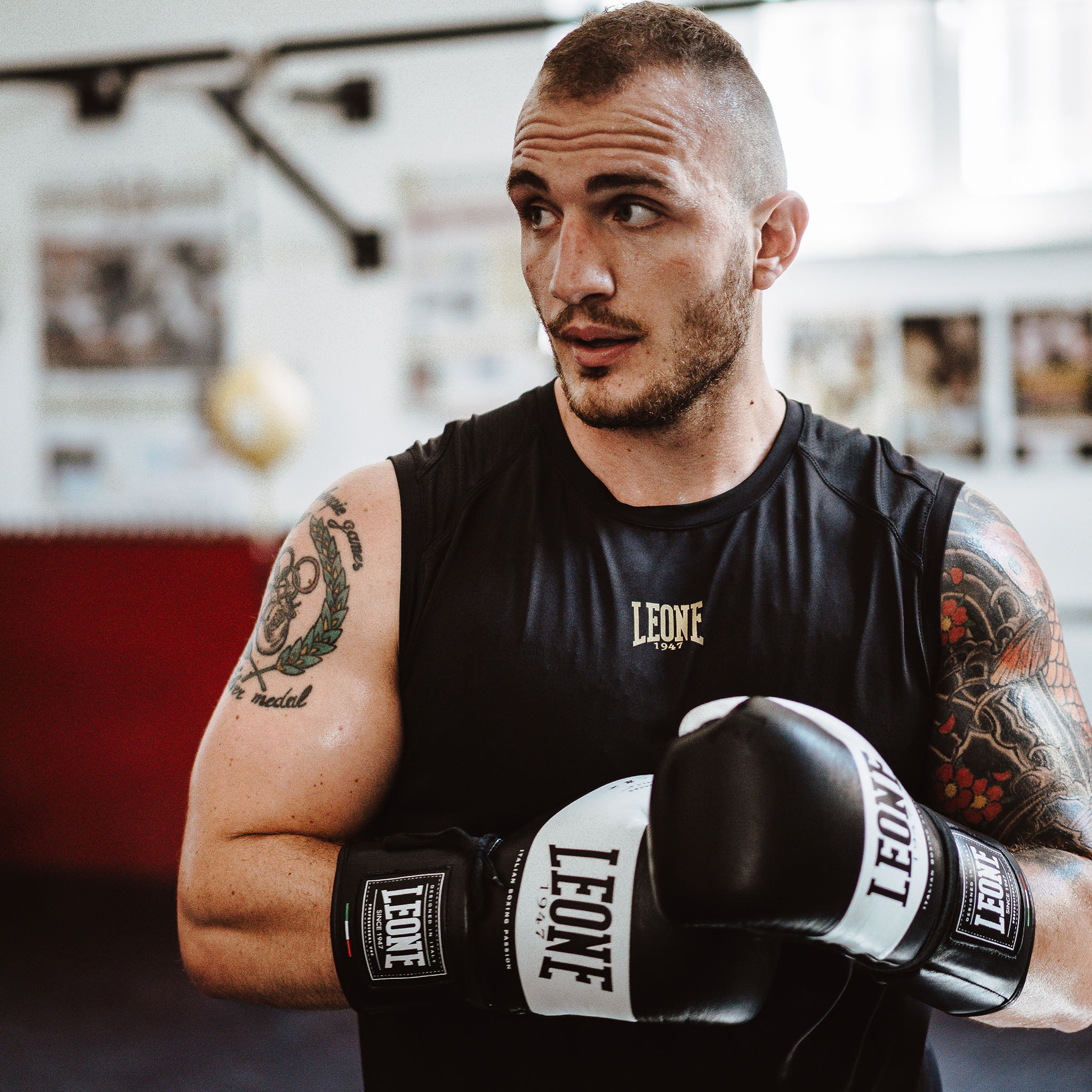 SHOCK BOXING GLOVES