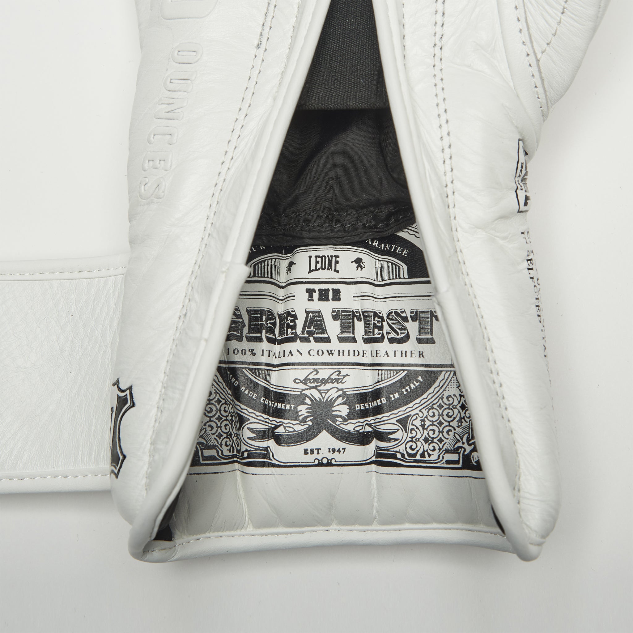 THE GREATEST BOXING GLOVES