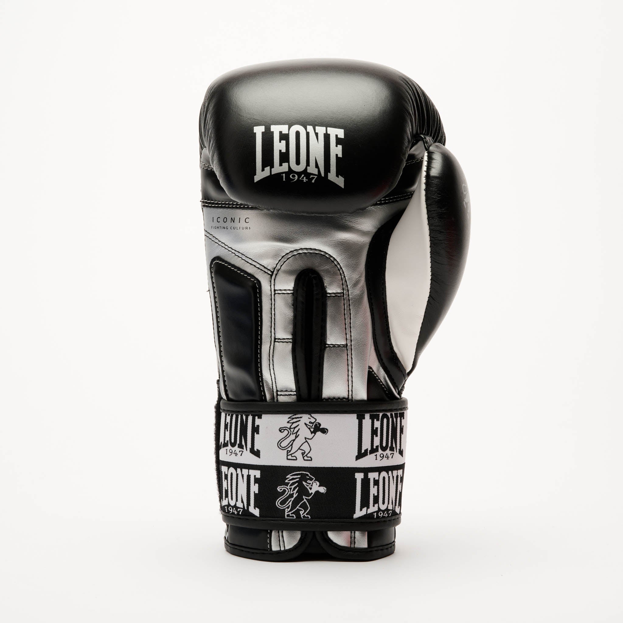 ICONIC BOXING GLOVES