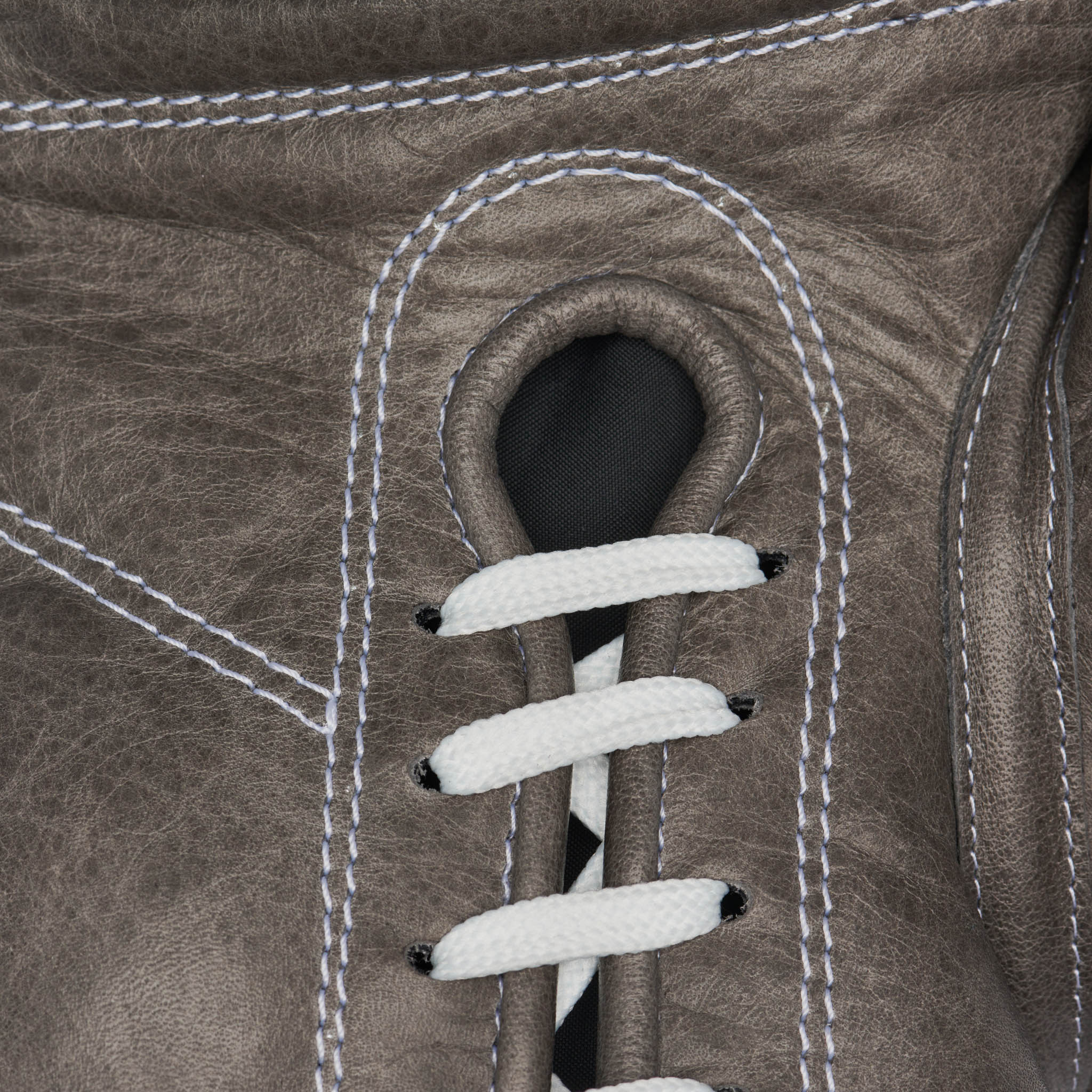 ROMEO VINTAGE BOXING GLOVES LACES