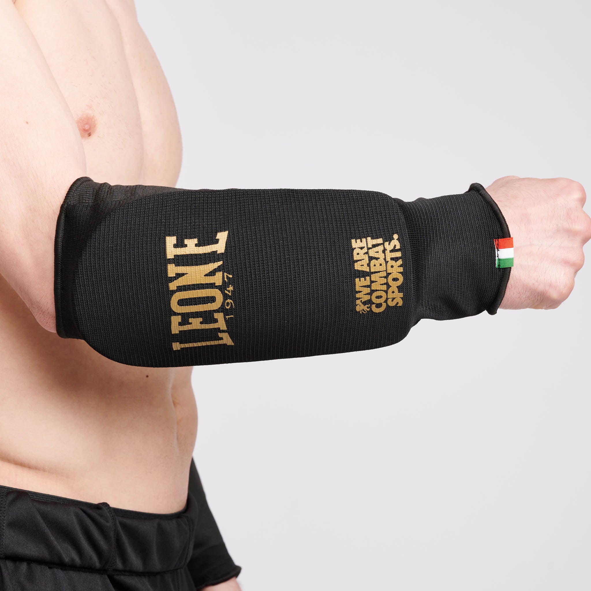 FOREARM GUARD
