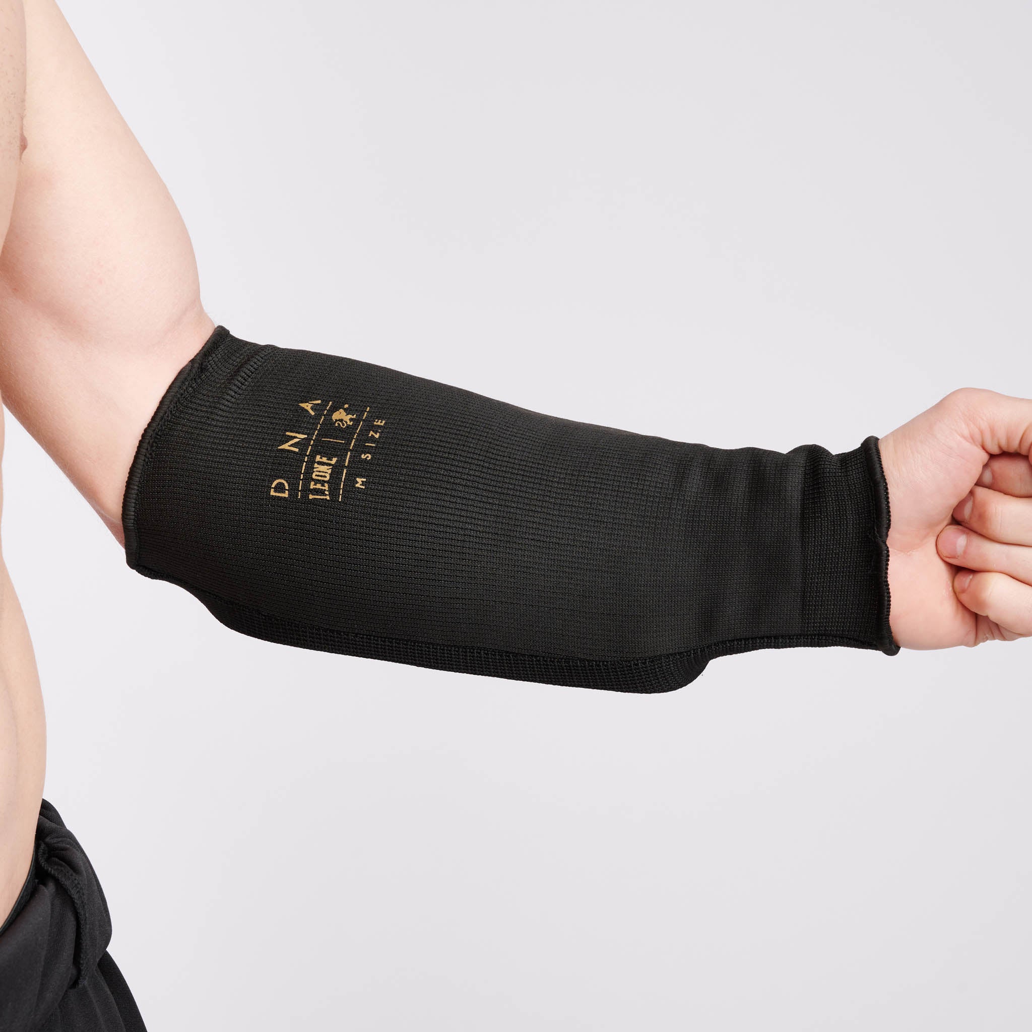 FOREARM GUARD