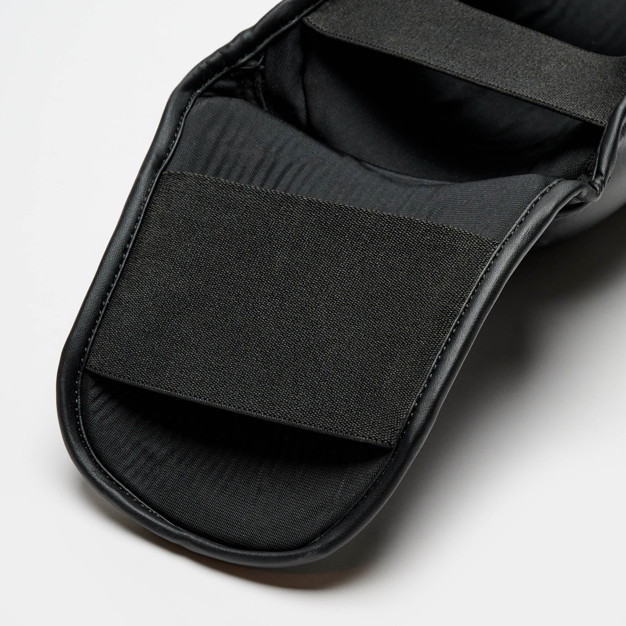 SMART SHINGUARDS