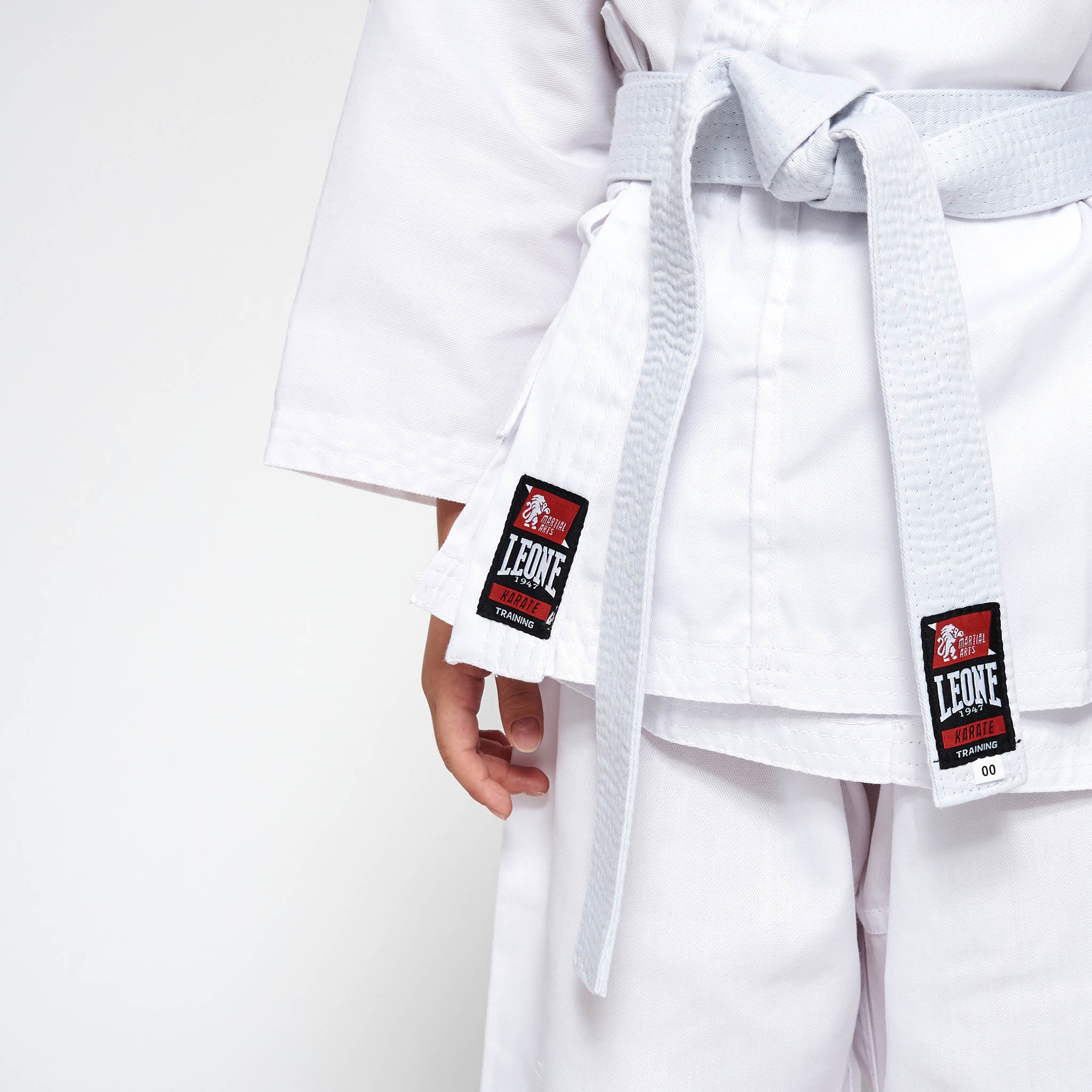 KARATE SUIT