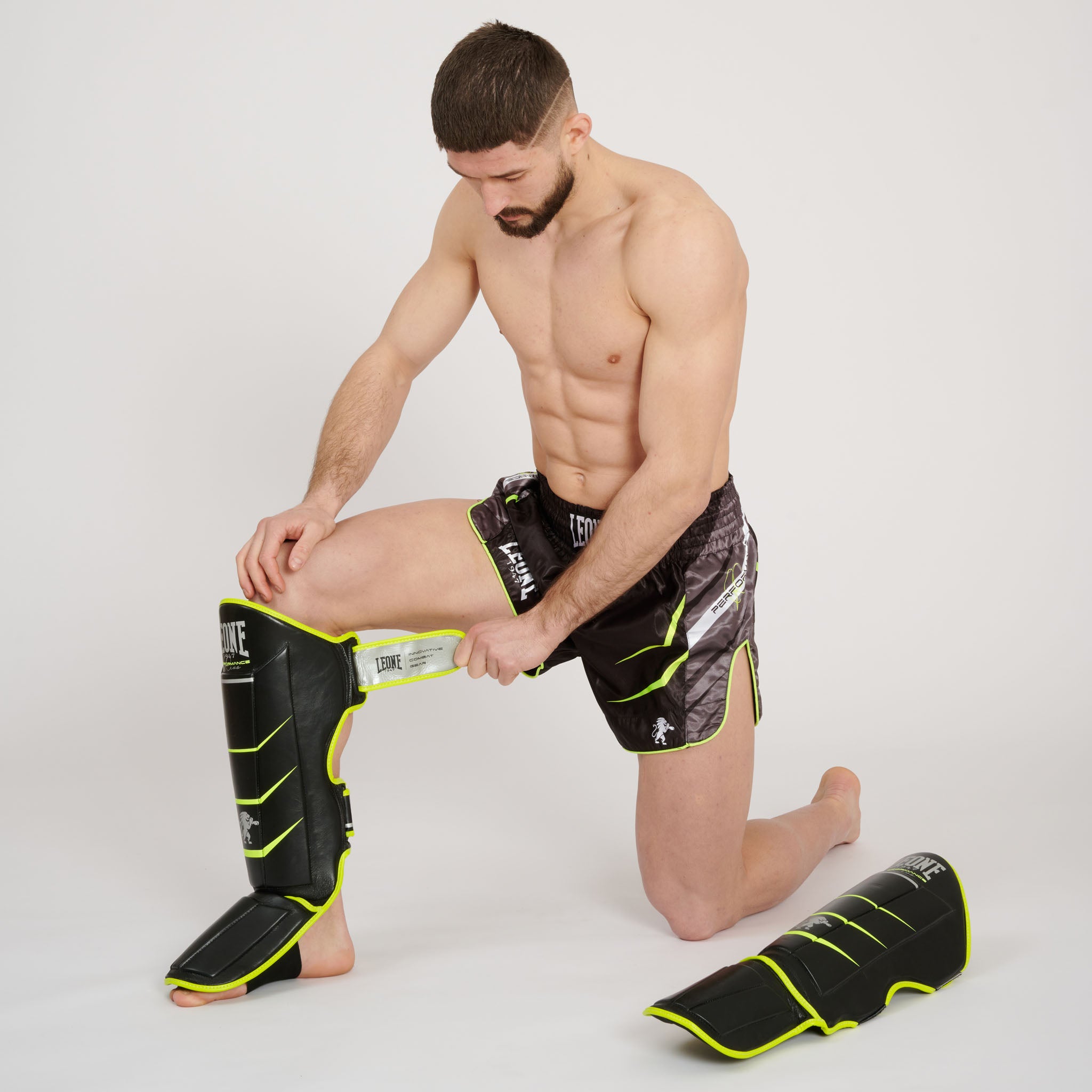 REVO FLUO KICK SHORTS