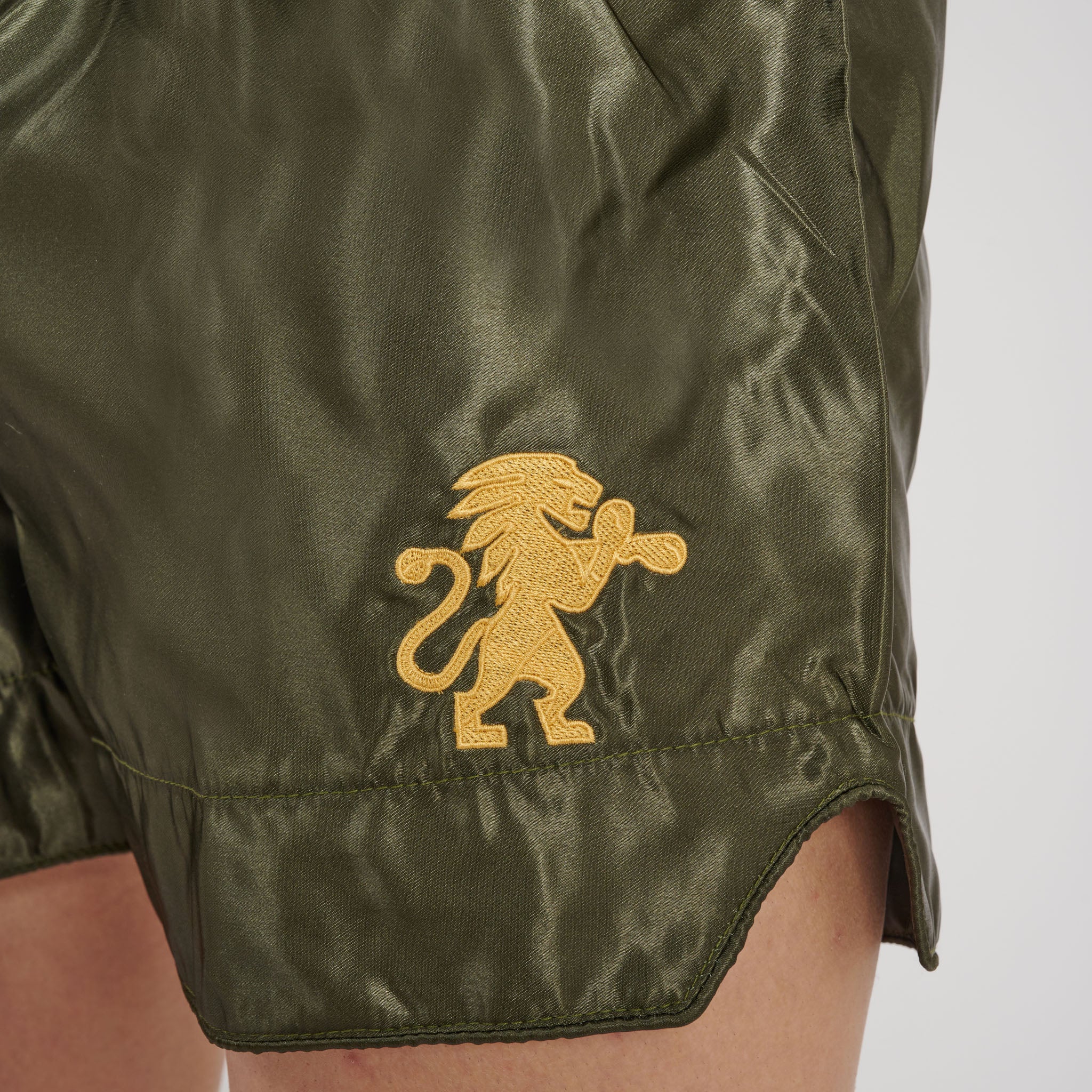 BASIC 2 KICK SHORTS