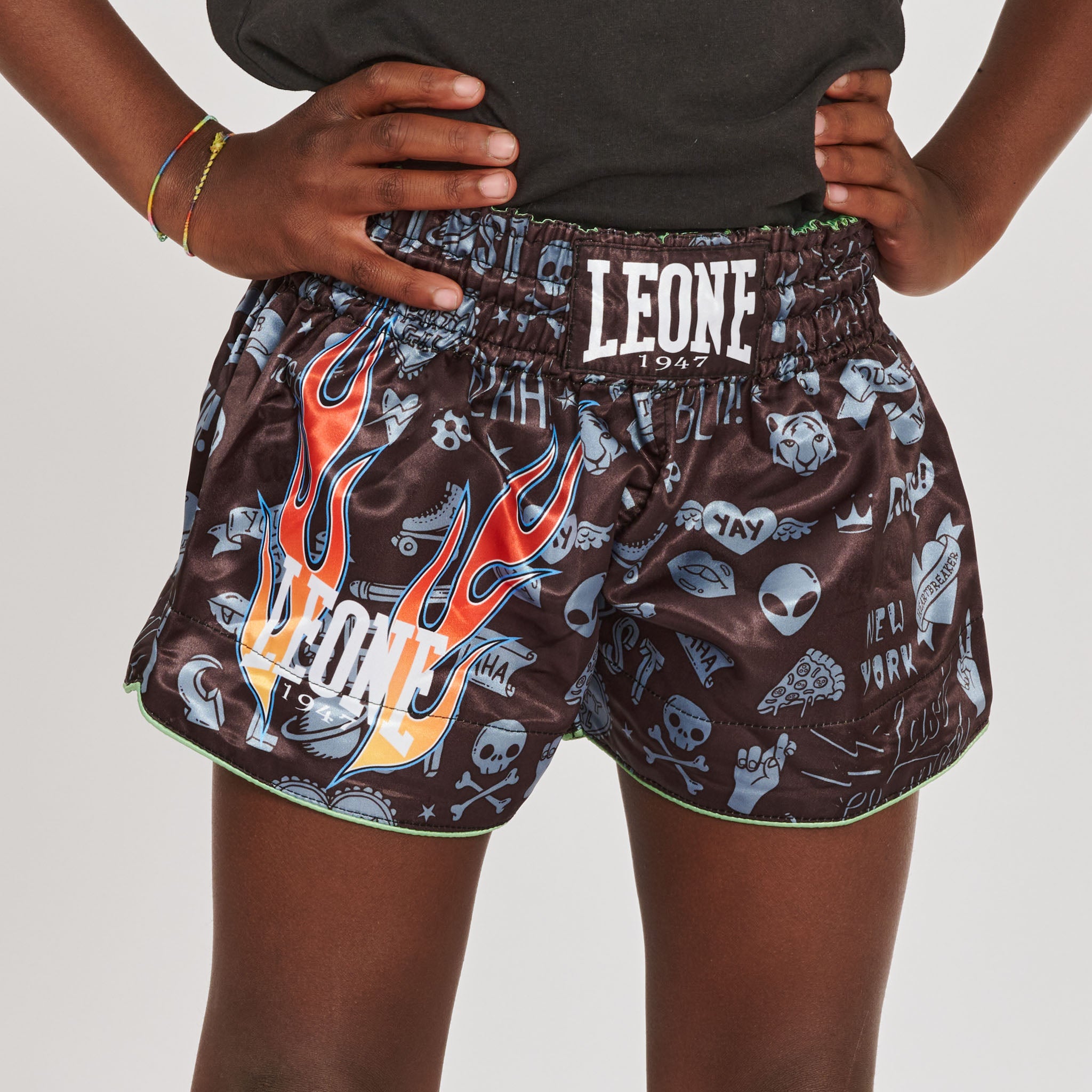 FLAMES KICK SHORTS