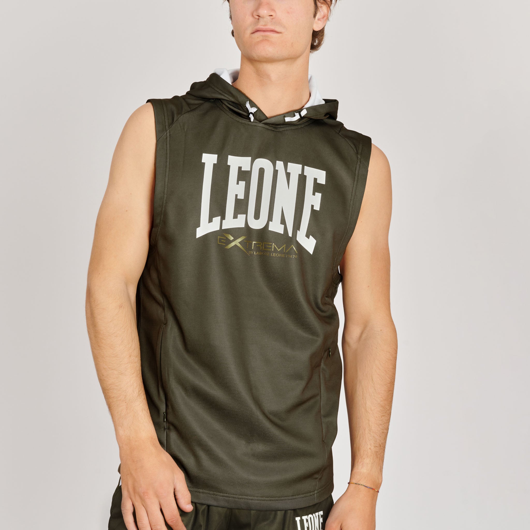 LOGO hooded sleeveless sweatshirt