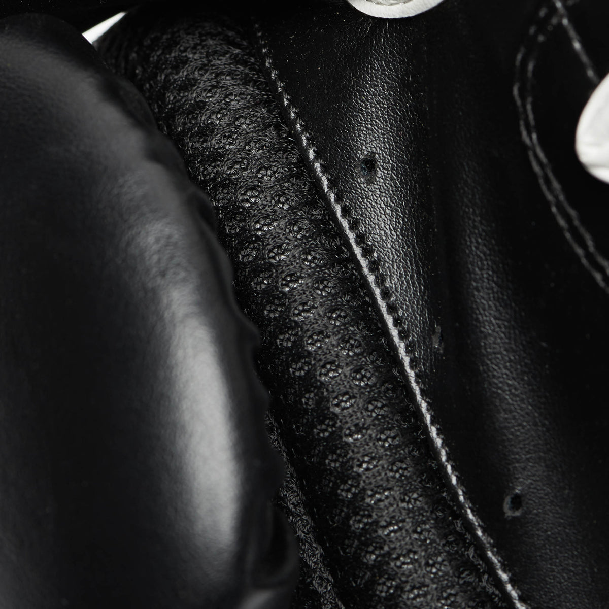 Leone 1947 GN083 Flash boxing gloves view 1