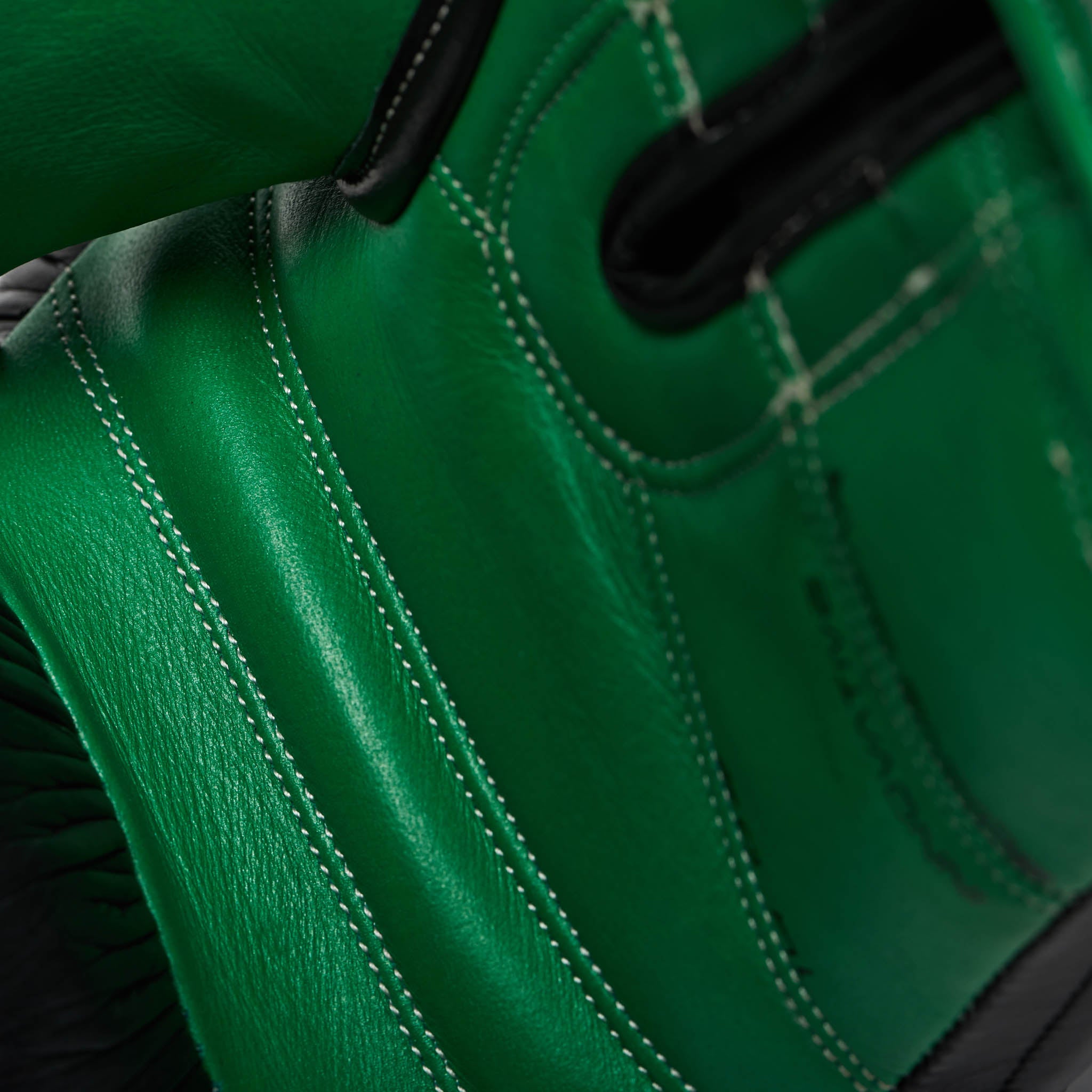 REVO PERFORMANCE BOXING GLOVES