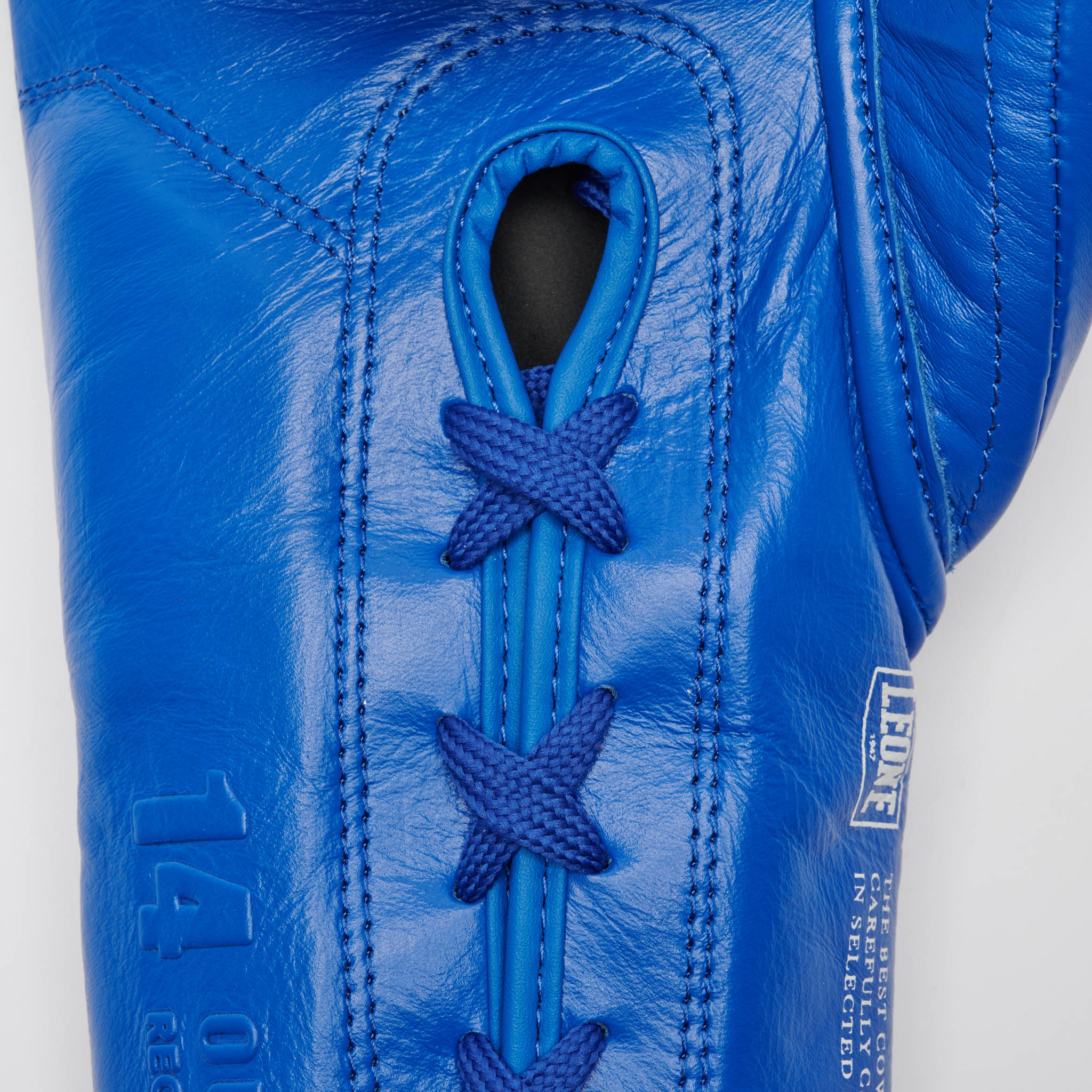 THE GREATEST BOXING GLOVES