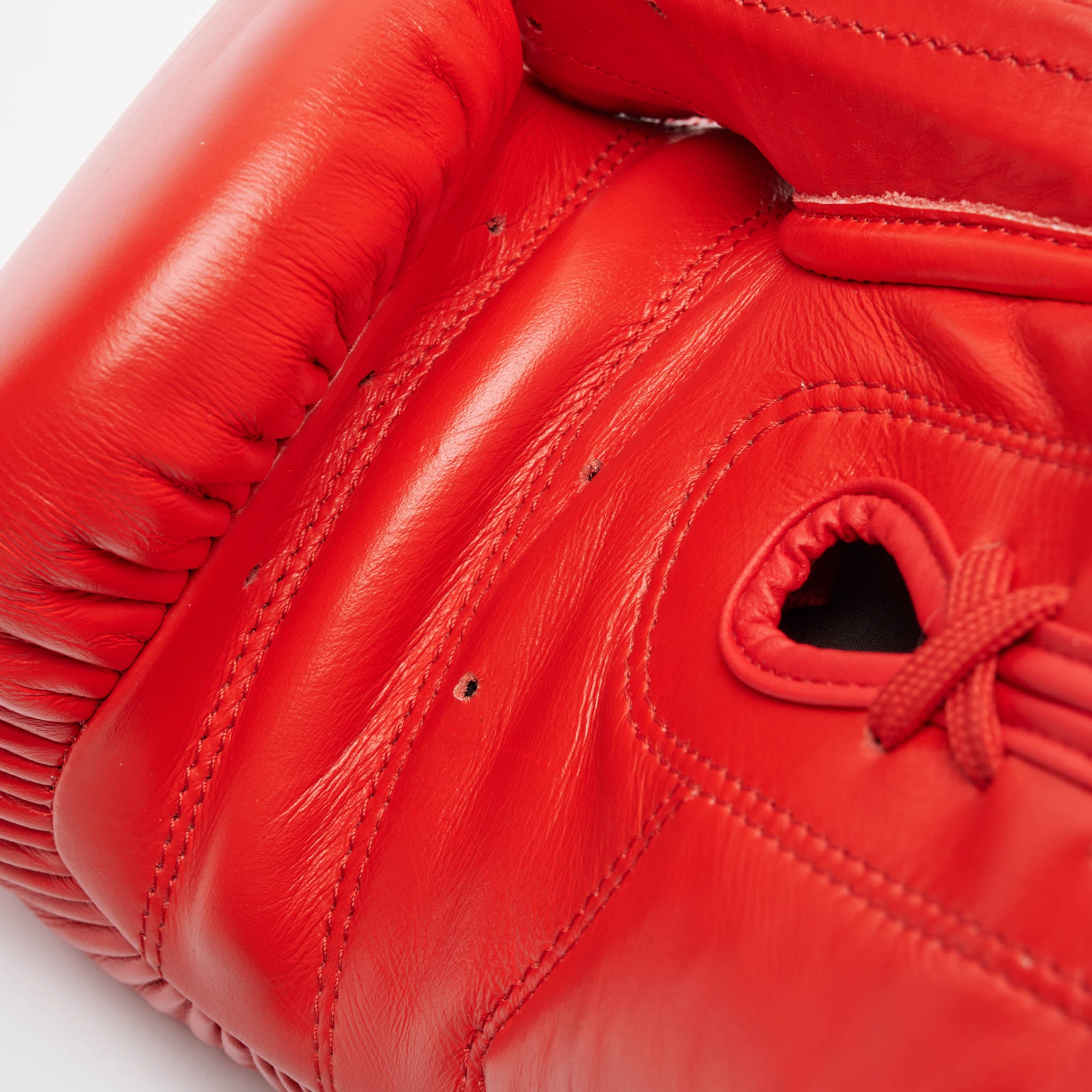 THE GREATEST BOXING GLOVES