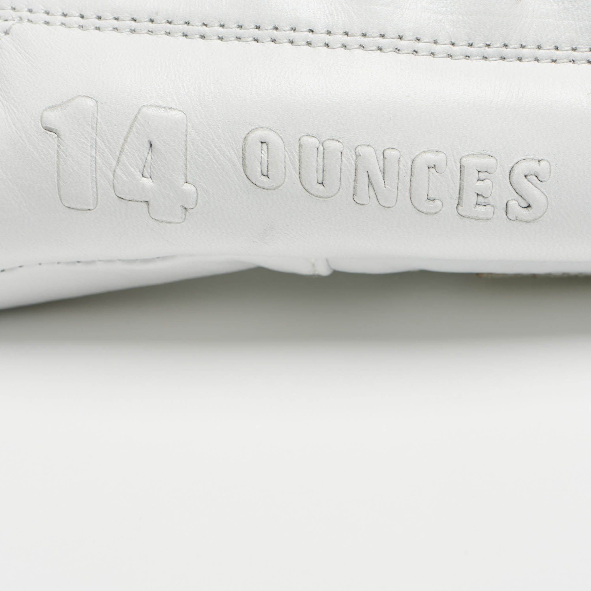 THE GREATEST BOXING GLOVES